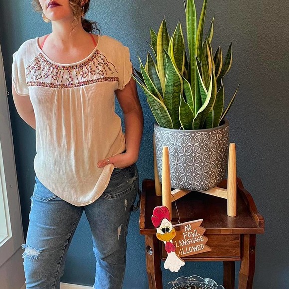 Cream Embroidered Blouse Size Large - Picture 1 of 4